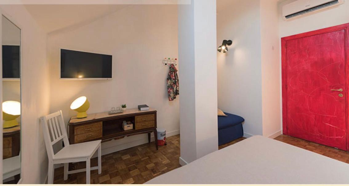 Mansarda Bellini 84 Hotel Napels Buitenkant foto