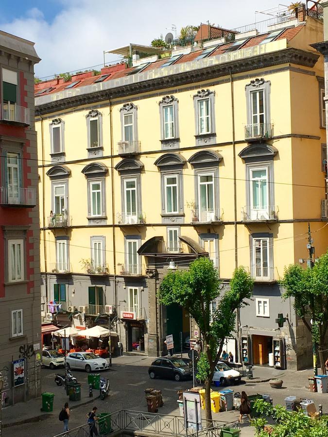Mansarda Bellini 84 Hotel Napels Buitenkant foto